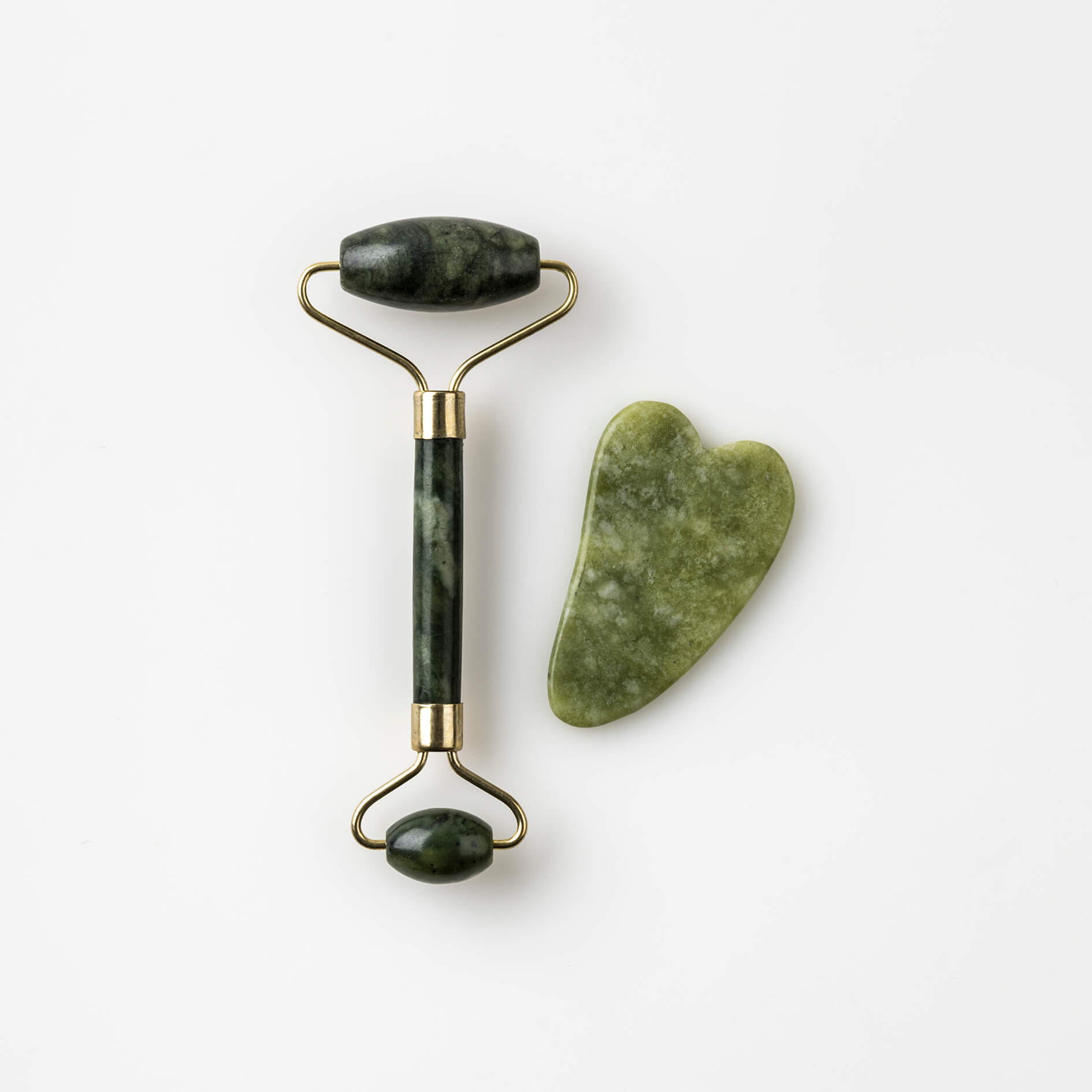 JADE ROLLER AND GUA SHU GIFT SET